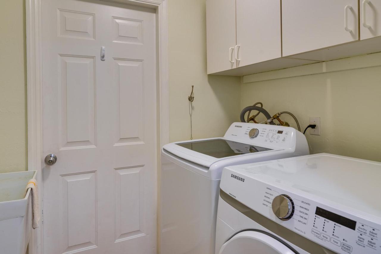 Pet-Friendly Cape Coral Vacation Rental With Lanai! ภายนอก รูปภาพ